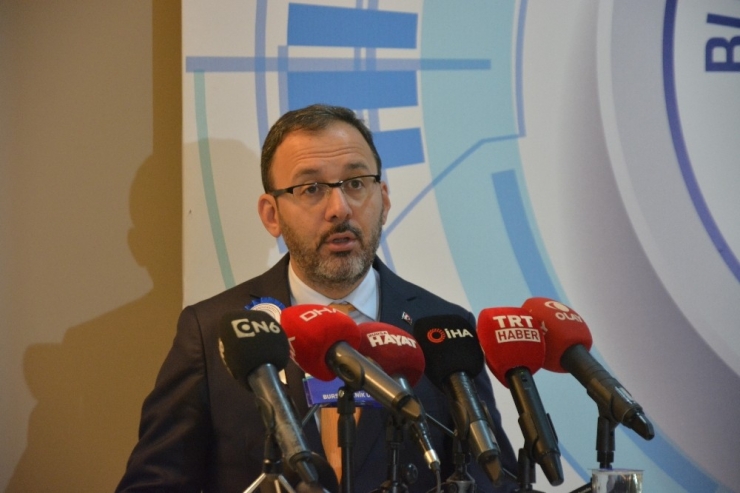 Bakan Kasapoğlu’ndan Milli Takım Açıklaması