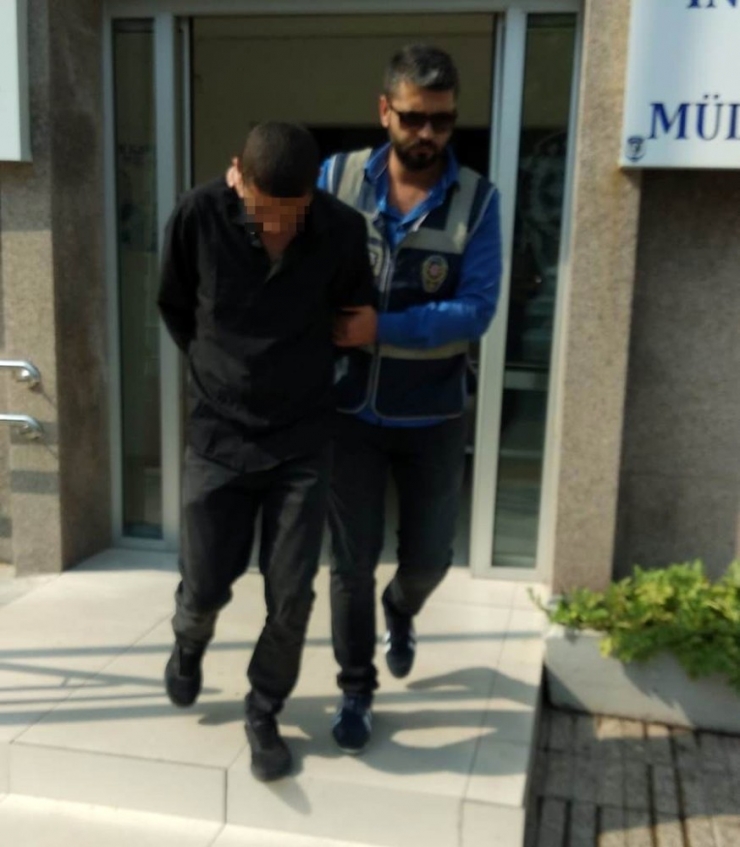 İstediği İlacı Yazmadı Diye Doktorun Boğazını Kesmiş