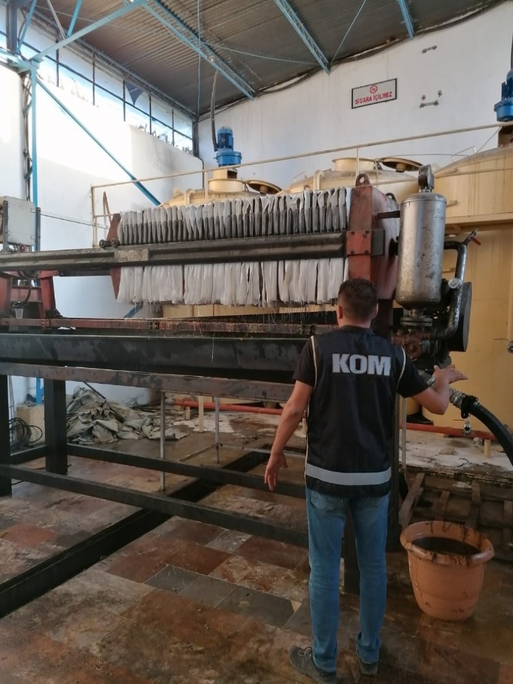 Kemalpaşa’da 109 Ton Kaçak Akaryakıt Ele Geçirildi