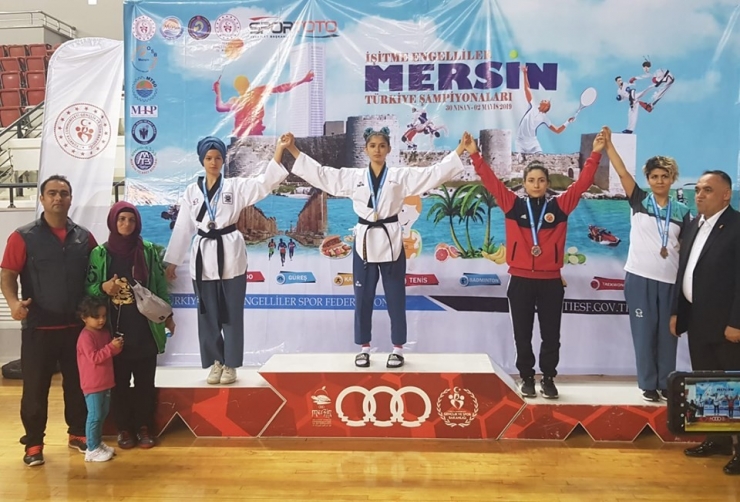 Kayserili Sporcular Ve Antrenörler Arzu Sayan Milli Takım Kampında