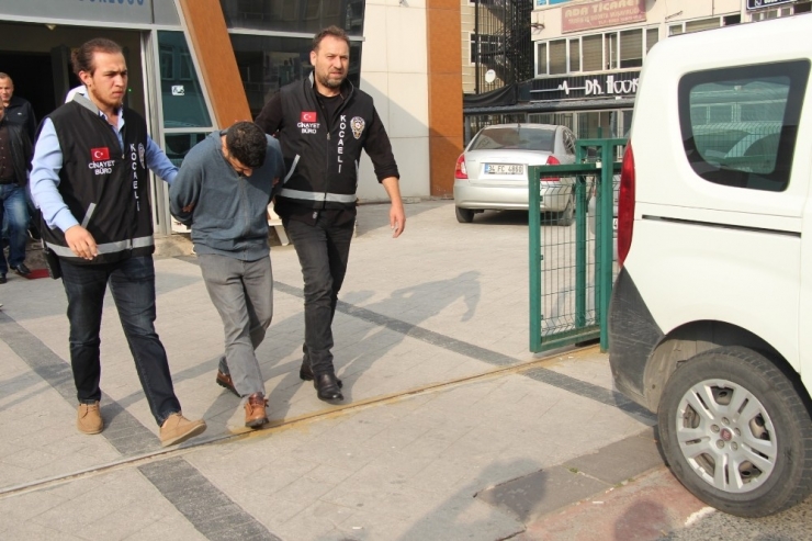 Eski Eşini Öldüren Şahsın Bir Hafta Önce Uzaklaştırma Cezası Aldığı Ortaya Çıktı