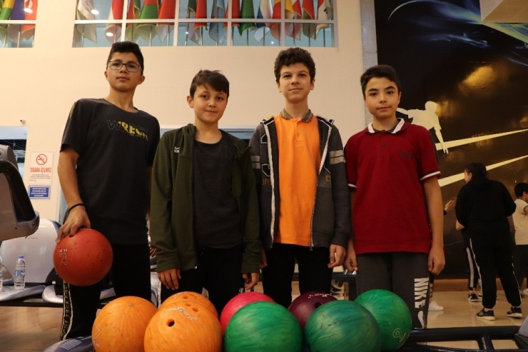 Hayalleri Gerçek Oldu, Hayatlarında İlk Defa Bowling Oynadılar
