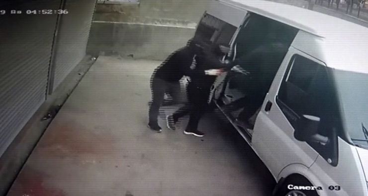 Parkta Spor Yapan Kadınlar Hırsızları Bağırarak Engelledi