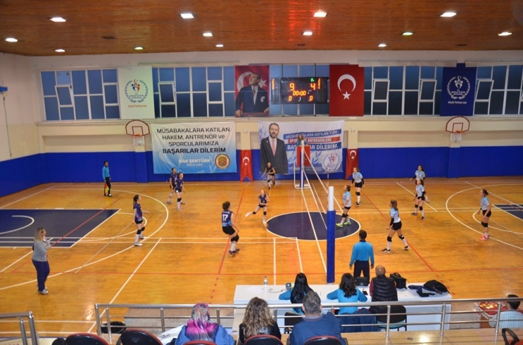 Bilecik’te Voleybol Etkinliği Gerçekleştirildi