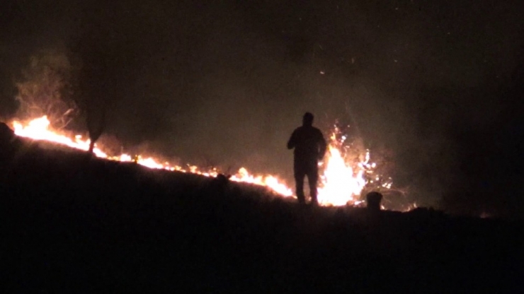 Atlama Kuleleri Arkasında Korkutan Yangın