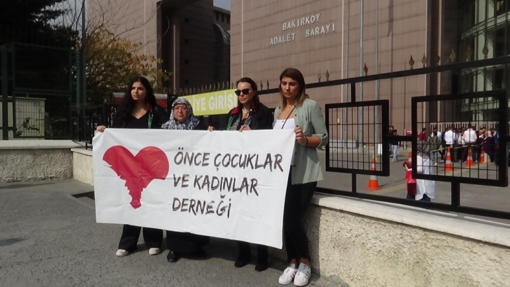 Eşini Sokak Ortasında Vuran Sanığın Davasında Karar