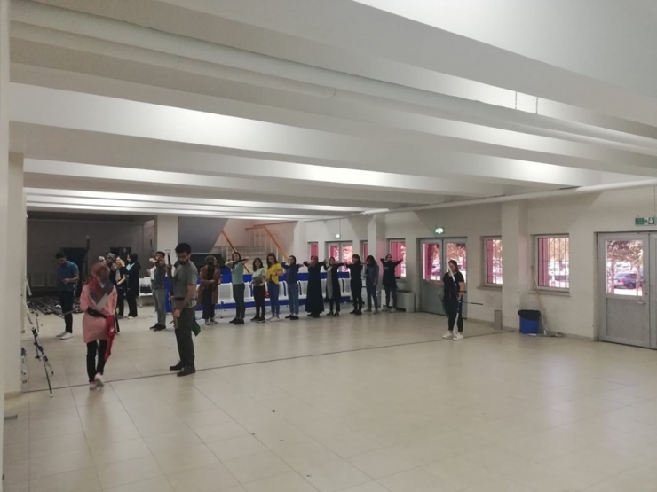 Erciyes Üniversitesi’nde Okçuluk Kursu Başladı