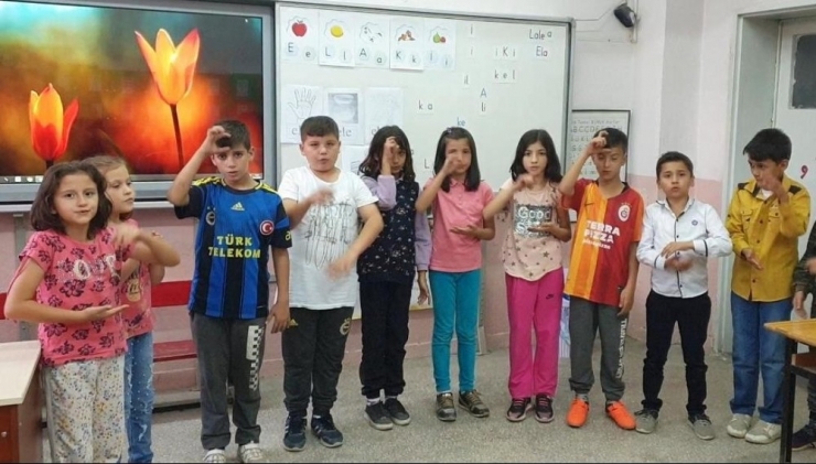 Hisarcık’taki İşaret Dili Kursu’na İlgi