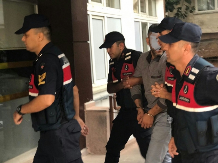 İzmir’de 11 Ayrı Suçtan Aranan Şahıs Yakalandı