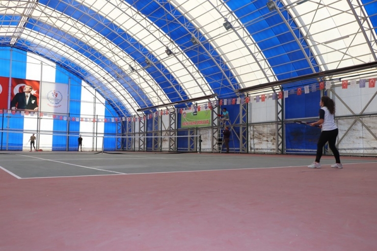 Genç Raketler Amatör Spor Haftasında Raket Salladı