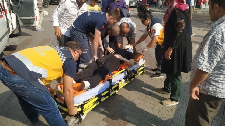 Yaya Geçidindeki Anne Kıza Çarpan Motosikletli Kaçtı