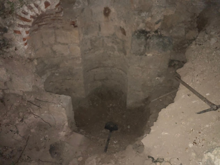 Sit Alanında Kaçak Kazı Yapan 6 Kişi Yakalandı