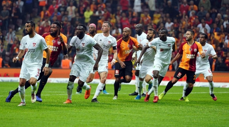 Süper Lig: Galatasaray: 3 - Sivasspor: 2 (Maç Sonucu)