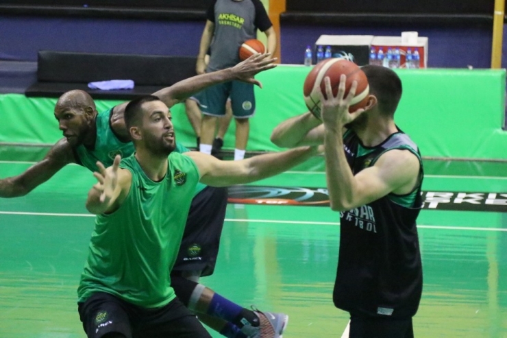 Akhisar Belediye Basketbol Takımı Evinde Moral Arıyor