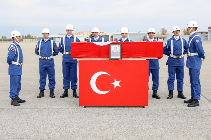 Şehit Asker Memleketine Uğurlandı
