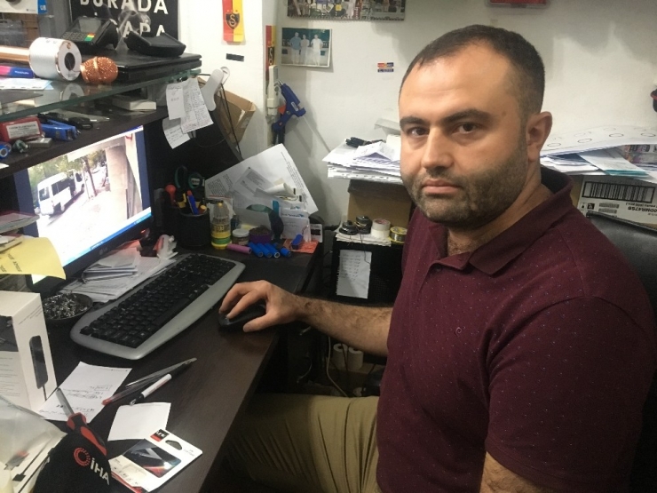 Depodaki 150 Bin Tl Değerindeki Elektronik Malzemeyi Çalan Hırsızlar Kamerada