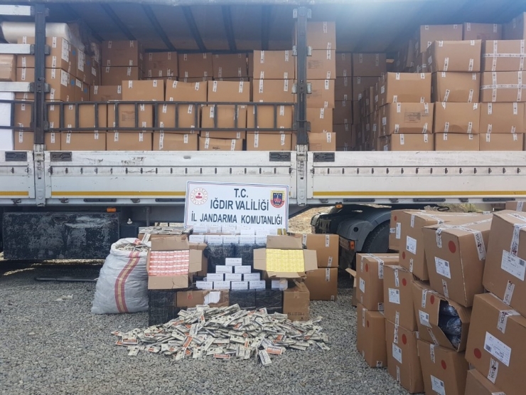 Iğdır’da Sigara Kaçakçılığı