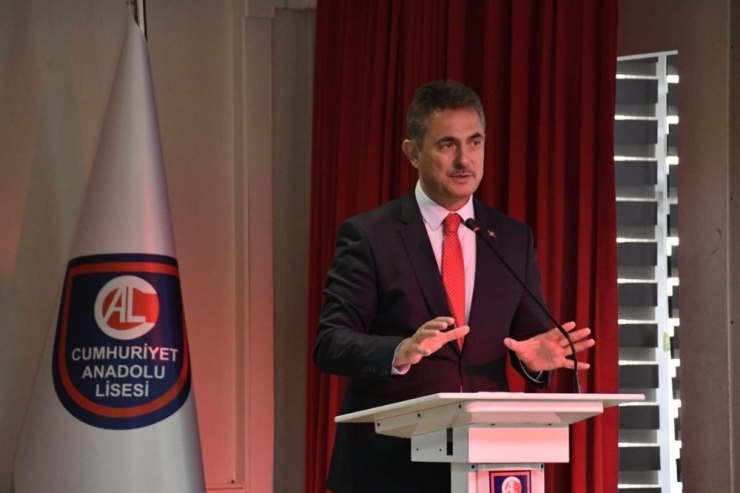 Mamak’ta Öğrenciler Yazarlarla Buluşuyor