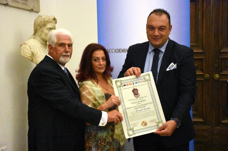 Dündar Keşaplı’ya İtalya’da Bir Ödül Daha