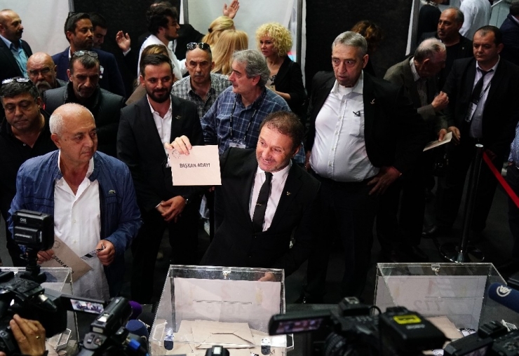 Başkan Adayı Hürser Tekinoktay Oyunu Kullandı