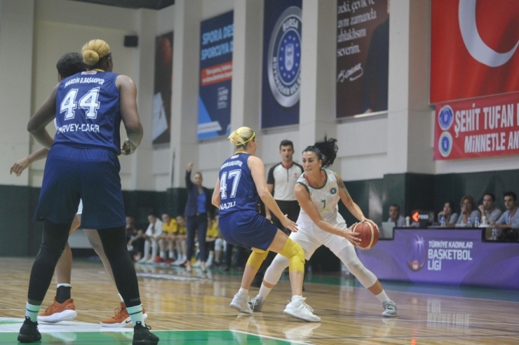 Periler Evinde Mutlu