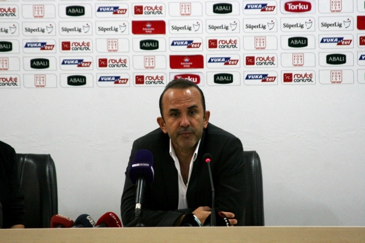 Mehmet Özdilek: “Kolay Değil, Bu Ligin En Fazla Koşan Takımına Karşı Oynadık”