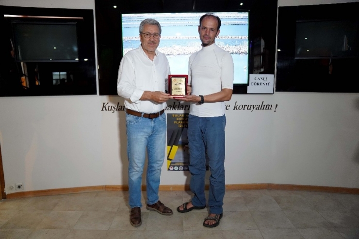 İzmir’de Halkalanan Flamingolardan İlk Haber Geldi