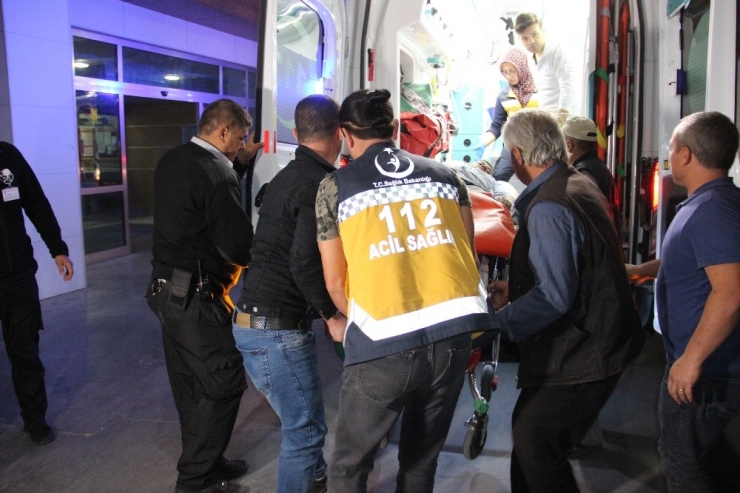 Karaman’da Baba Ve Oğlu Silahla Bacaklarından Vuruldu