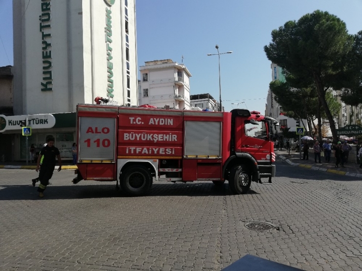 Aydın’daki İş Hanında Yangın Paniği