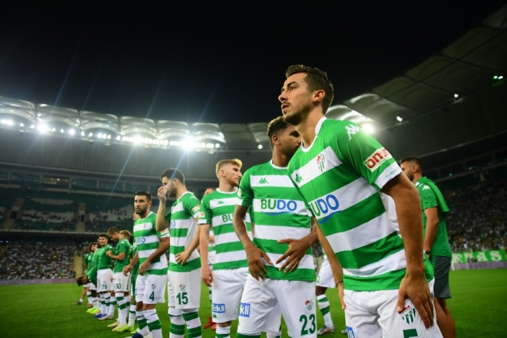 Bursaspor’da Emirhan Aydoğan Değerini Arttırıyor