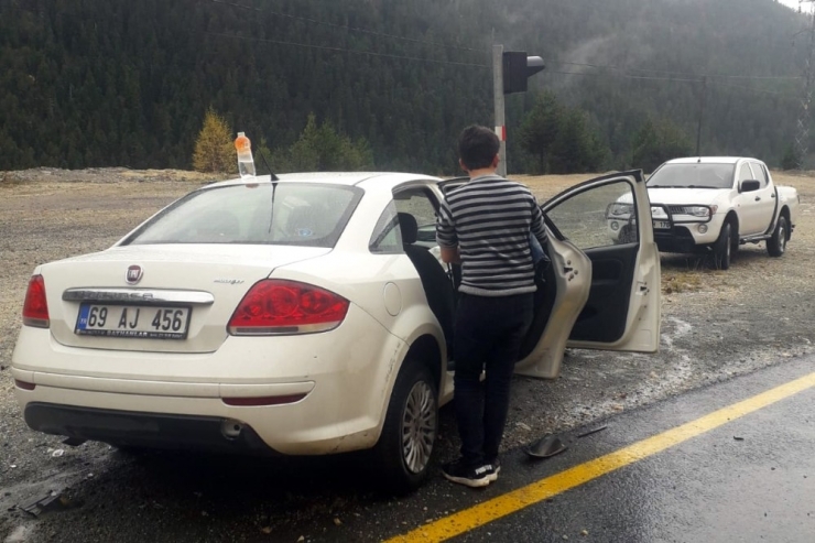 Zigana Dağında Trafik Kazası: 3 Yaralı
