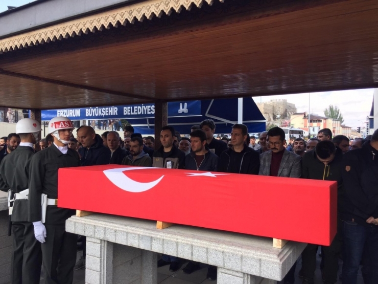 Erzurumlu Şehidi Binler Uğurladı