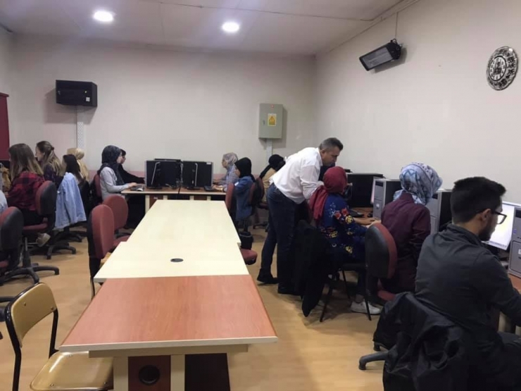 Hisarcık’ta ’Bilgisayarda Hızlı Klavye Kullanım’ Kursu