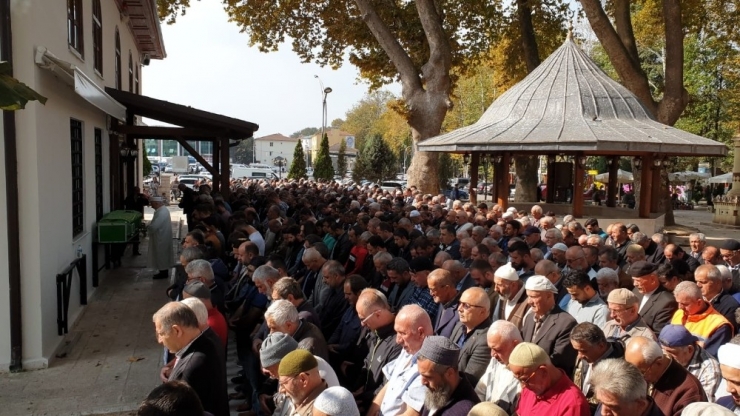 Sakarya Nehrine Düşerek Hayatını Kaybeden Şahıs Son Yolculuğuna Uğurlandı