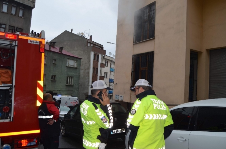 Tapu Kadastro Bölge Müdürlüğü’nün Arşiv Deposunda Korkutan Yangın