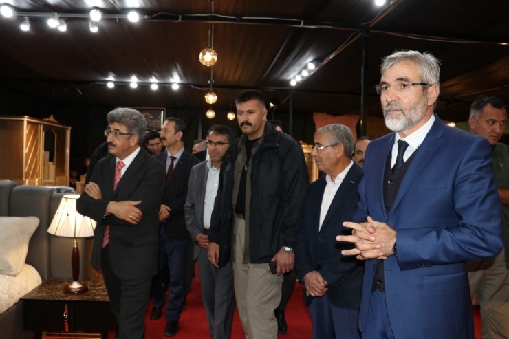 Van Asya İpekyolu Sanayi Ve Ticaret Tedarikçileri Fuarı Kapılarını Açtı