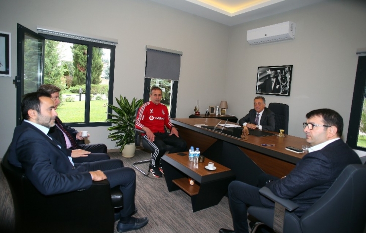 Ahmet Nur Çebi’den Avcı’ya Ziyaret