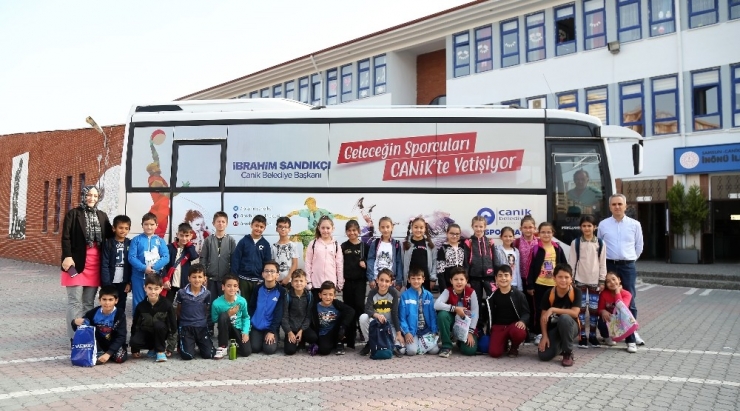 Canik’ten Ücretsiz Sporcu Servisi