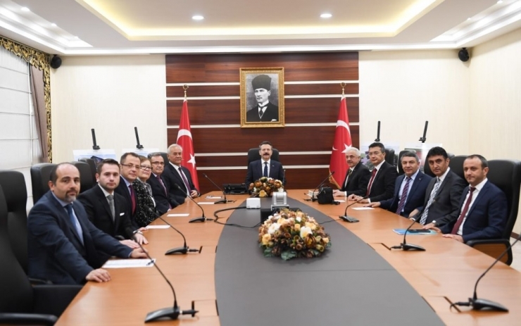 Dilovası’nın Modern Anaokulu İçin İmzalar Atıldı