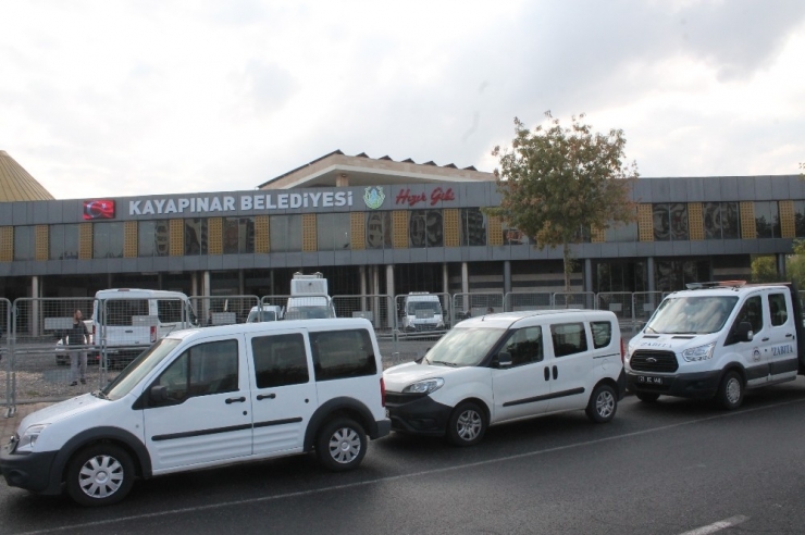 Hdp’li 3 Belediyeye Kayyum Atandı