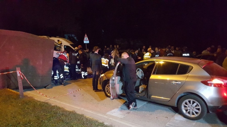 Zincirleme Kazada 1 Kişi Öldü 4 Kişi Yaralandı