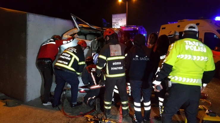 Zincirleme Kazada 1 Kişi Öldü 4 Kişi Yaralandı