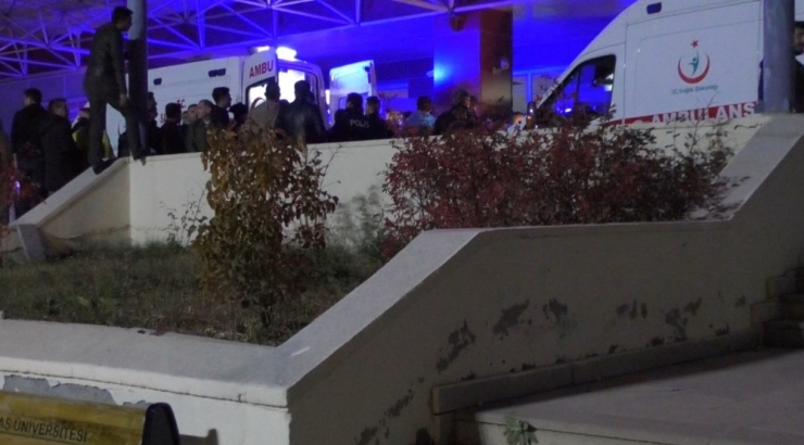 Kağızman’da Yaralanan 3 Asker Kars’a Getirildi