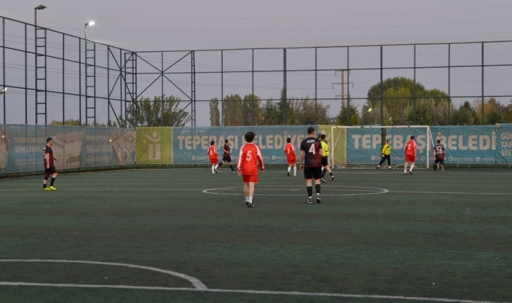 Tepebaşı’nda Turnuva Heyecanı Başladı