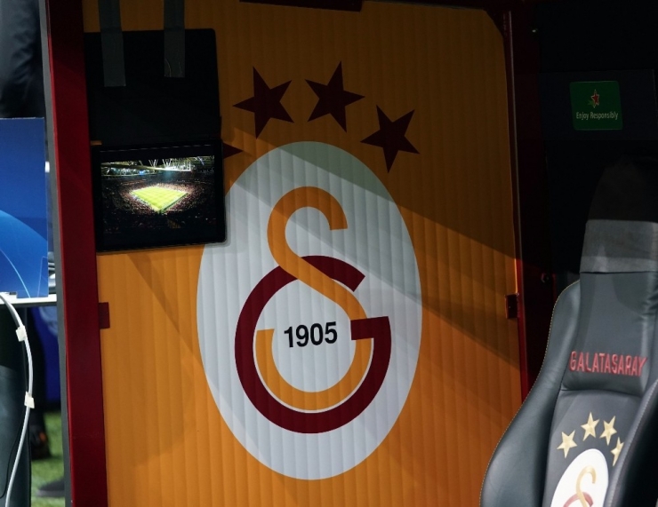 Uefa Şampiyonlar Ligi: Galatasaray: 0 - Real Madrid: 1 (Maç Devam Ediyor)