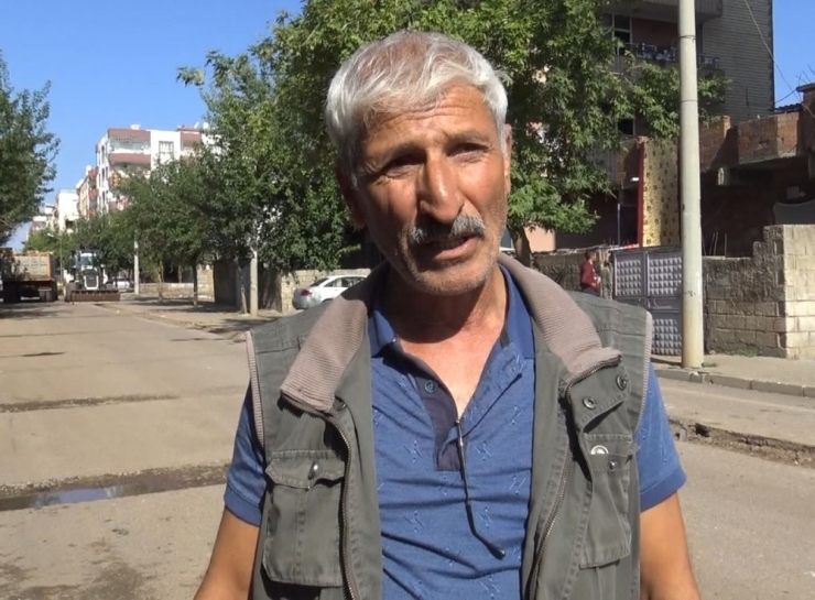 Kontrolden Çıkan Araç İş Yerine Daldı:2 Yaralı