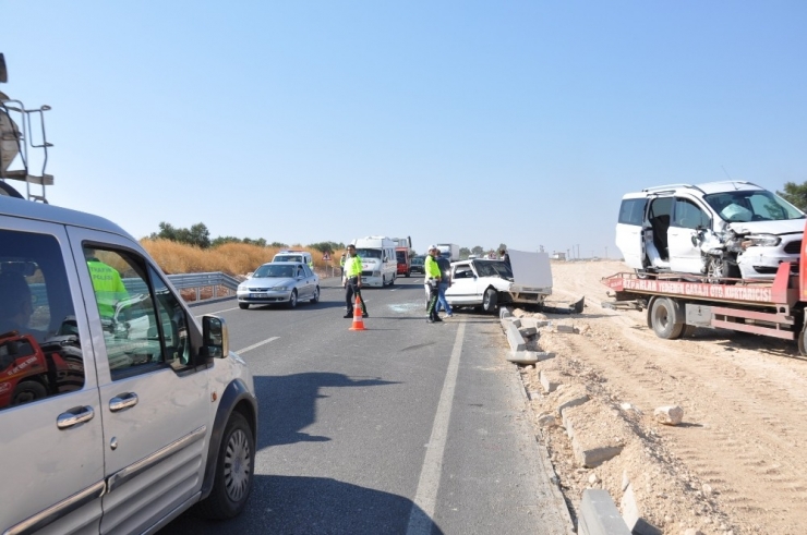 Nizip’te Trafik Kazası: 3 Yaralı