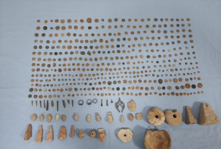 İzmir’de 496 Adet Tarihi Eser Ele Geçirildi