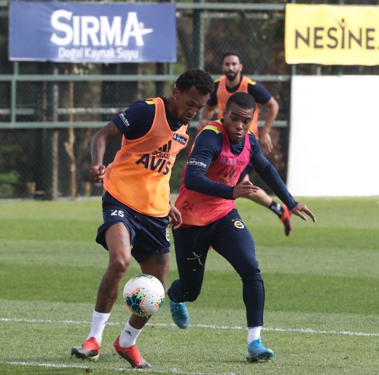 Fenerbahçe’de Konyaspor Mesaisi Sürüyor