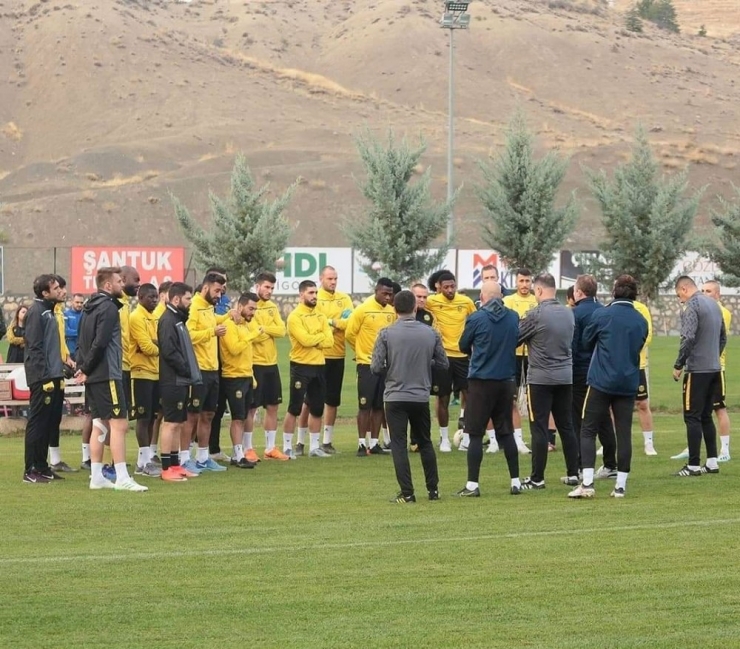 Yeni Malatyaspor’da Kayserispor Mesaisi Sürüyor